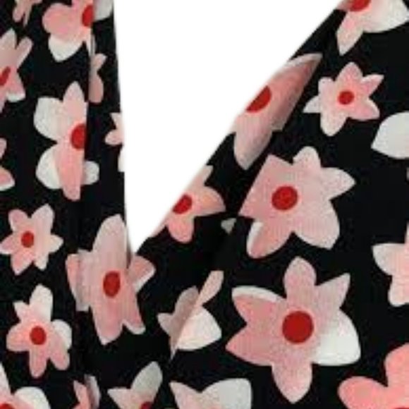 CAbi Black Starflower Harmony Tunic Short Sleeves - M - Picture 6 of 11
